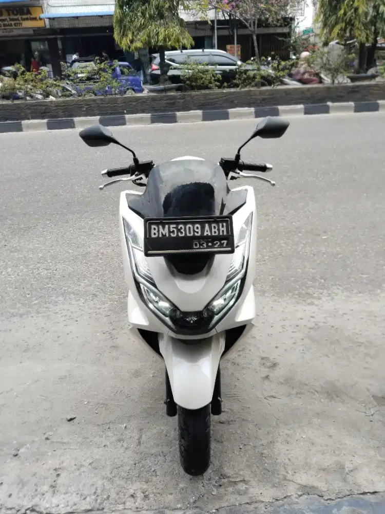 Dijual cepat Honda pcx cbs tahun 2022