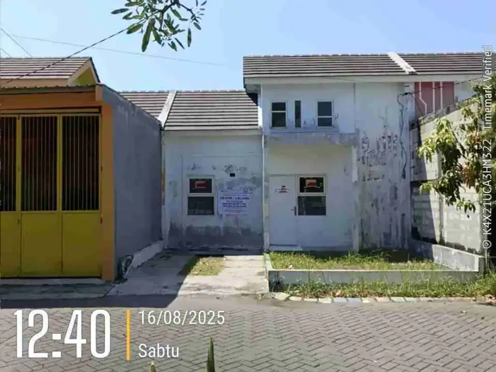 Dijual murah via lelang rumah di swan Menganti Gresik