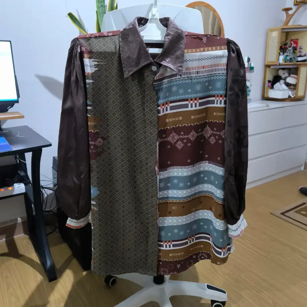 SS Baju Atasan Kemeja Blouse Wanita Tribal Coklat Shella Saukia Batik