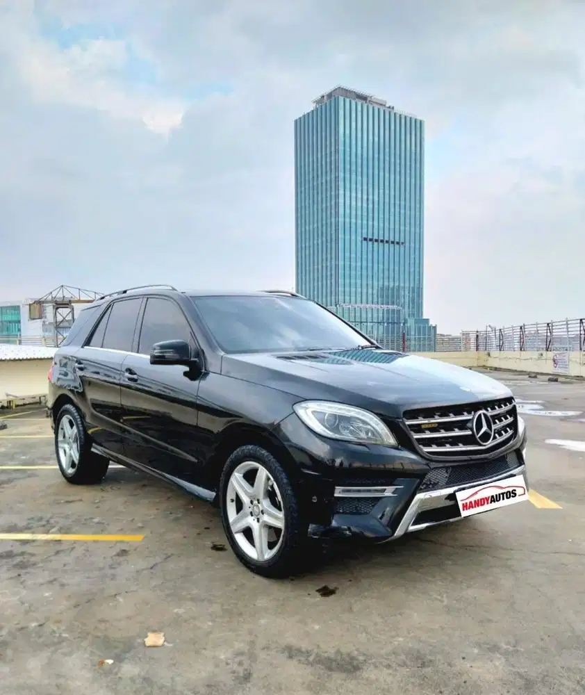 Mercedes Benz ML400 AMG Tahun 2015  Automatic Hitam