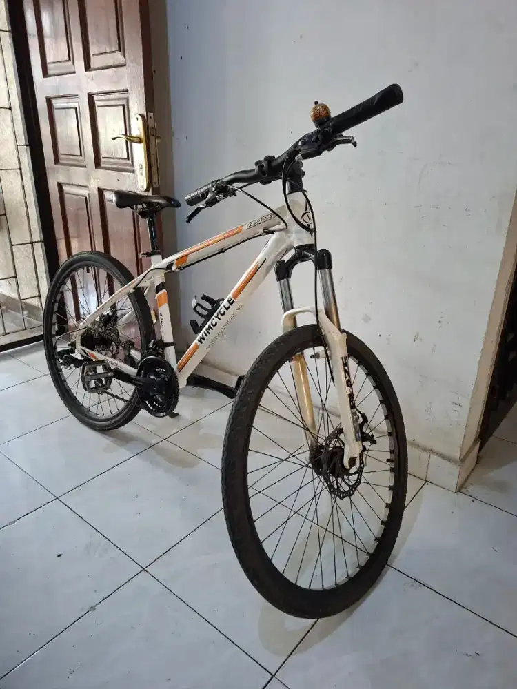 Sepeda gunung win cycle