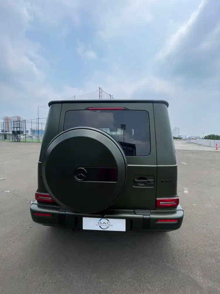 Mercedes-Benz GLC300 2025 Bensin