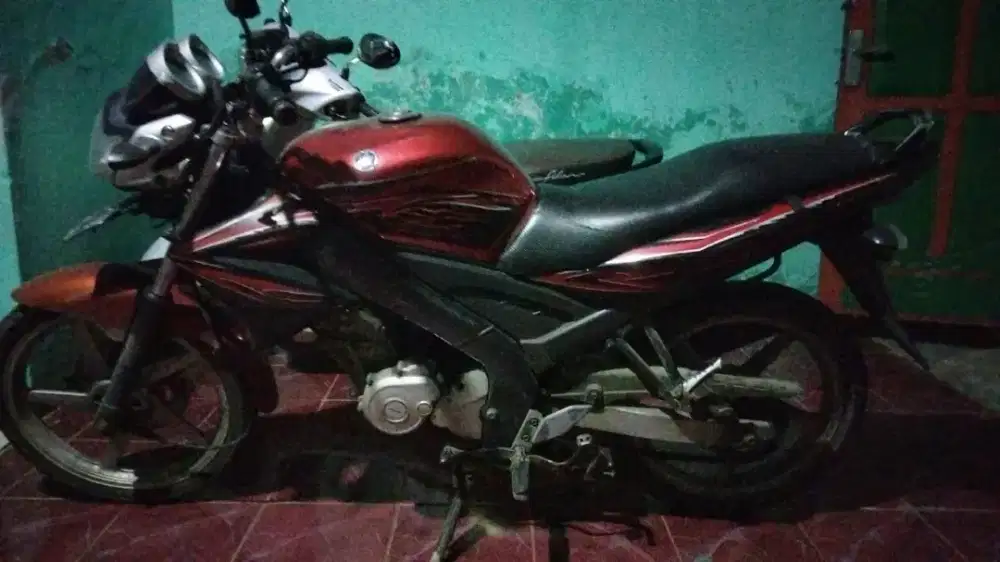 Yamaha vixion 2012 plat h salatiga