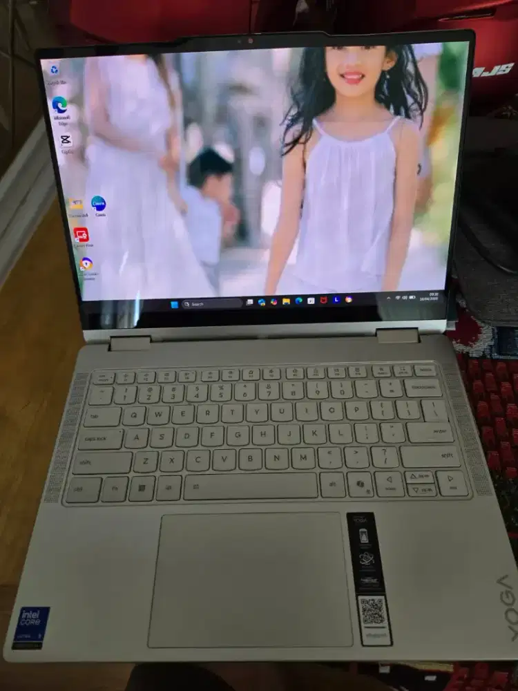 Laptop lenovo yoga spek tertinggi