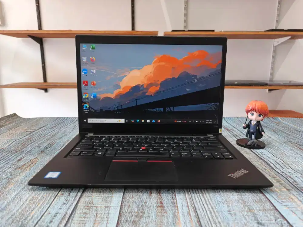 Laptop Murah Thinkpad Intel Core i7 Gen-8/RAM 32 GB/Touchsreen