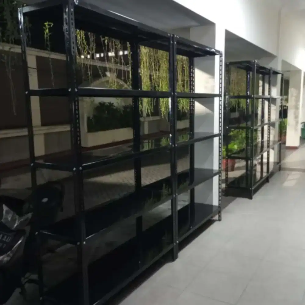 Rak besi rak toko rak kantor