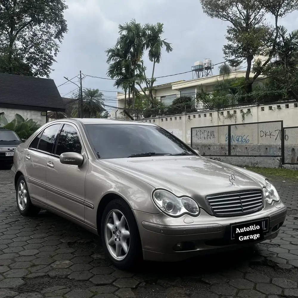 Mercedes-Benz C200 Kompressor 2004 Bensin