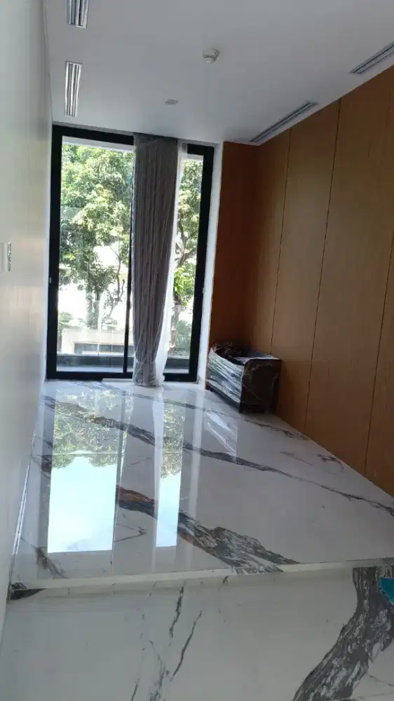 Tukang Pasang Quadra, Marmer, Granit. Kontraktor Bangun Rumah Mewah