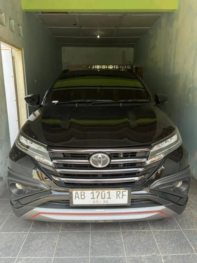 Dijual Rush TRD Sportivo 2020 AT Hitam Metalik