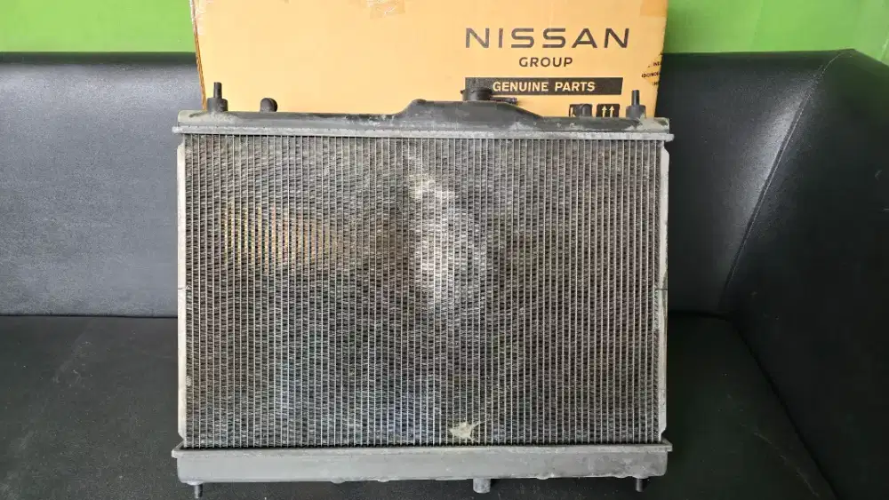 Radiator Nissan Grand Livina 2015