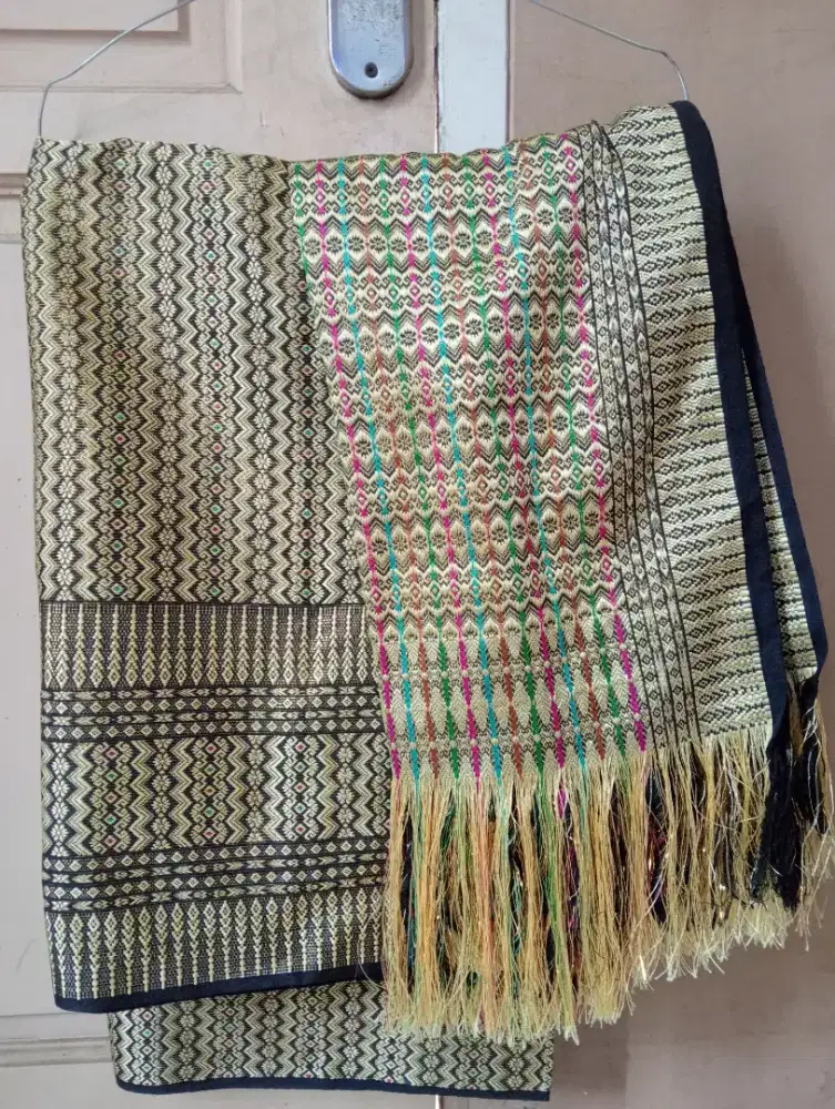 Kain Songket Tenun Lombok