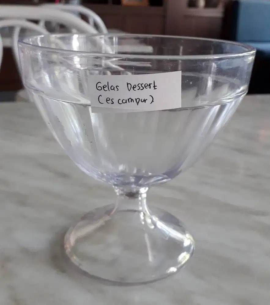 dijual gelas dessert (es buah)