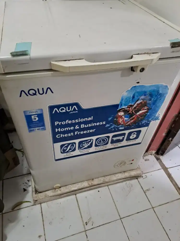 Menerima barang rusak kulkas swocase