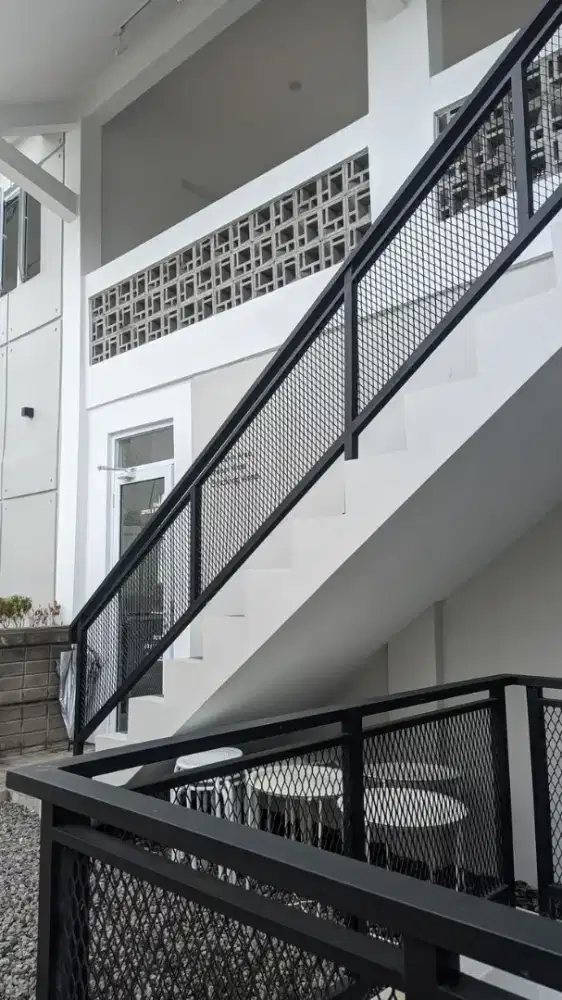 Pagar Perforated Cocok Untuk Cafe