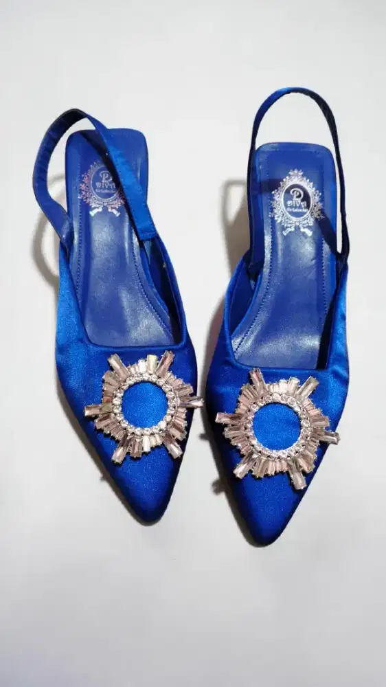 Sepatu heels diva biru