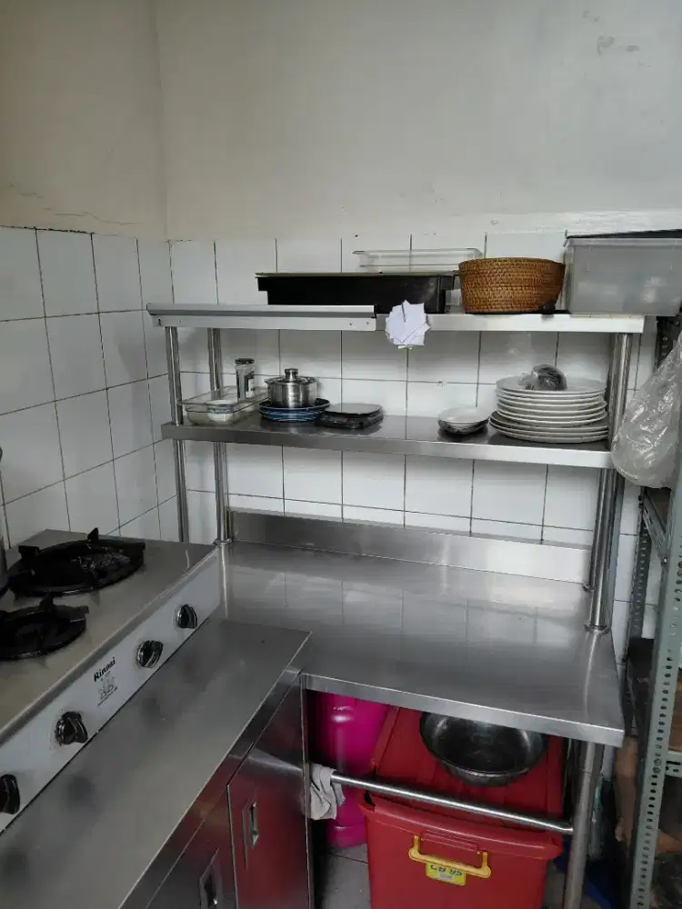 Meja stenless kokoh masih bagus