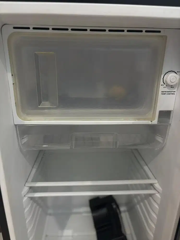 Kulkas 1 pintu Toshiba