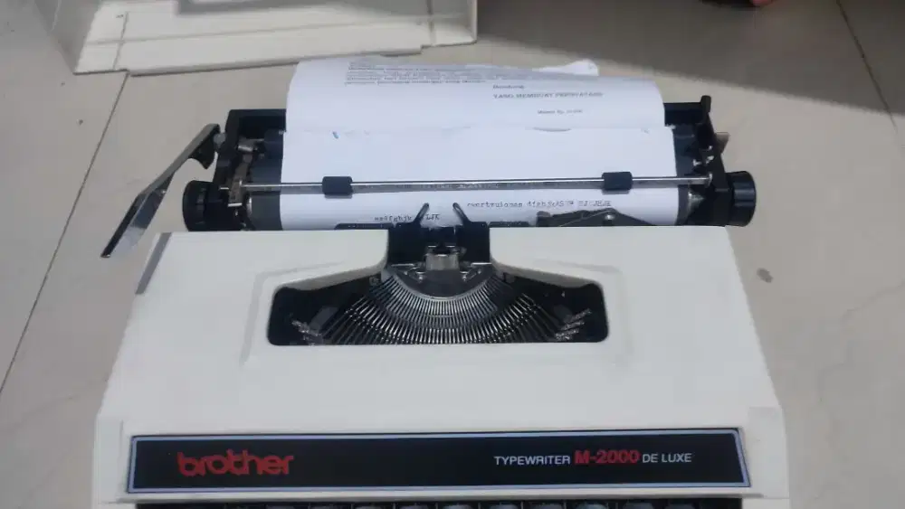 Mesin tik Merk Brother, Normal, mulus