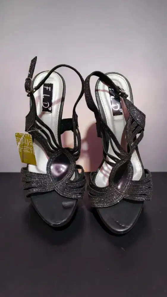 Di jual sandal Hells wanita FDL