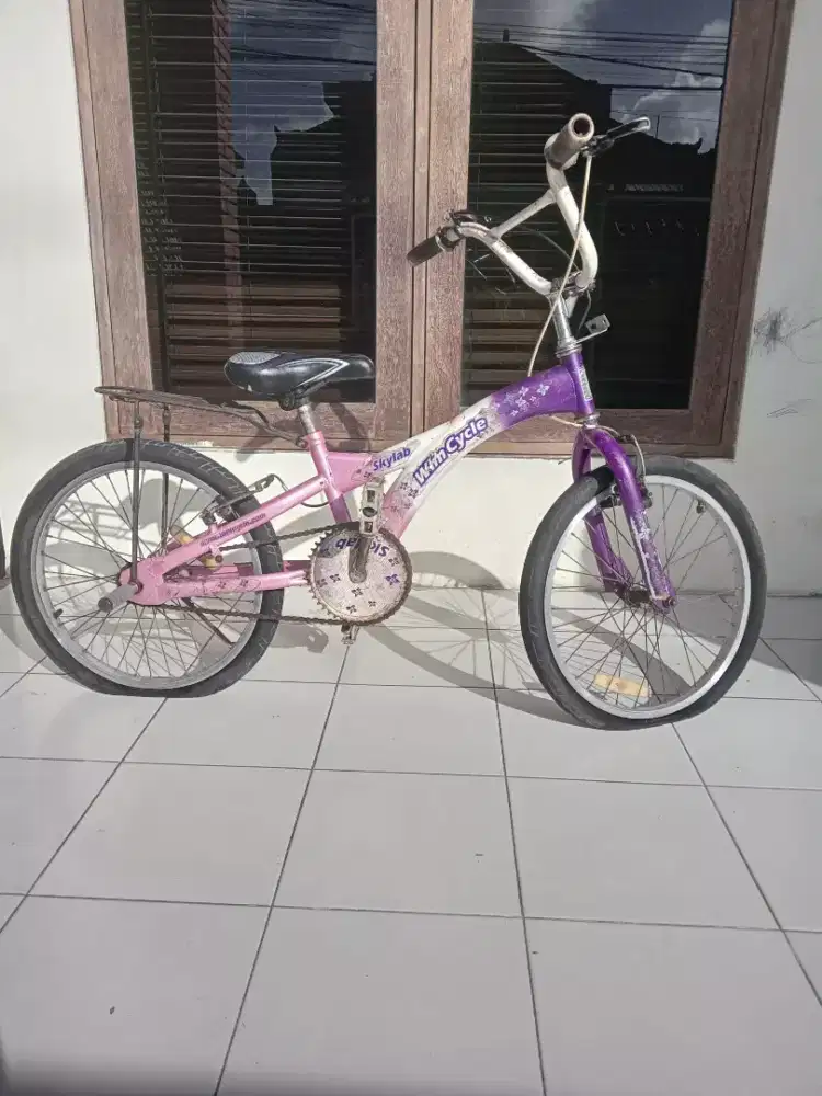 Dijual Sepeda merk Wim Cycle Hrg 500rb..