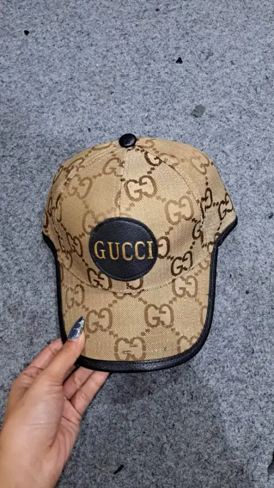 Topi GUCCI Motif