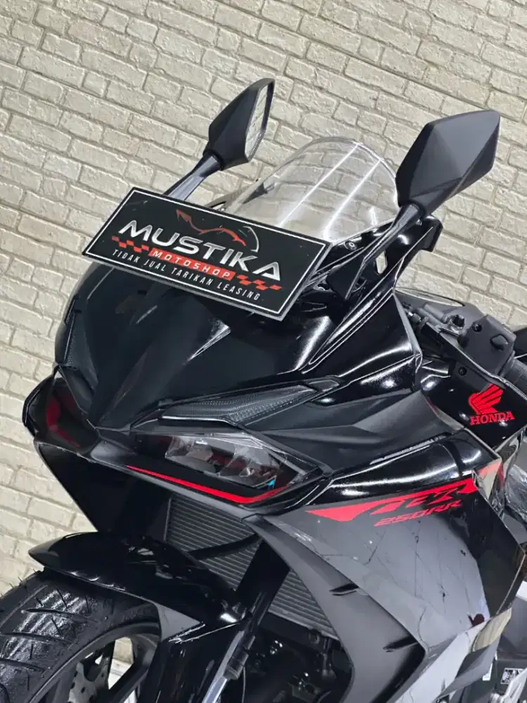 Odo 1 perak Bekas Rasa Baru!!Honda CBR 250RR New 2024 Pmk 2026-Mustika