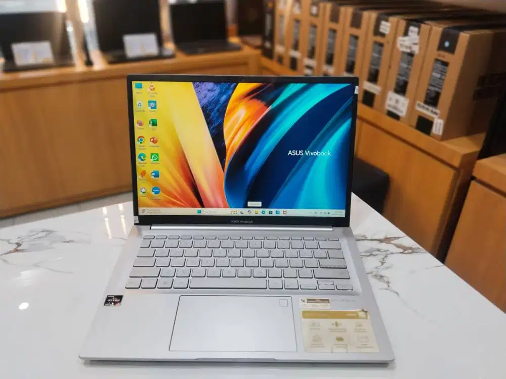 ASUS VIVOBOOK M1403Q RYZEN 5-5600H/RAM 16GB/SSD 512GB/PEFORMA HIGH