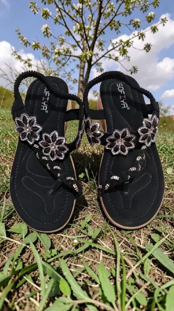 Sandal wedges wanita