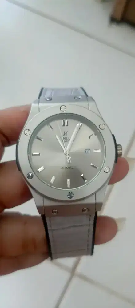 Preloved jam tangan hublot