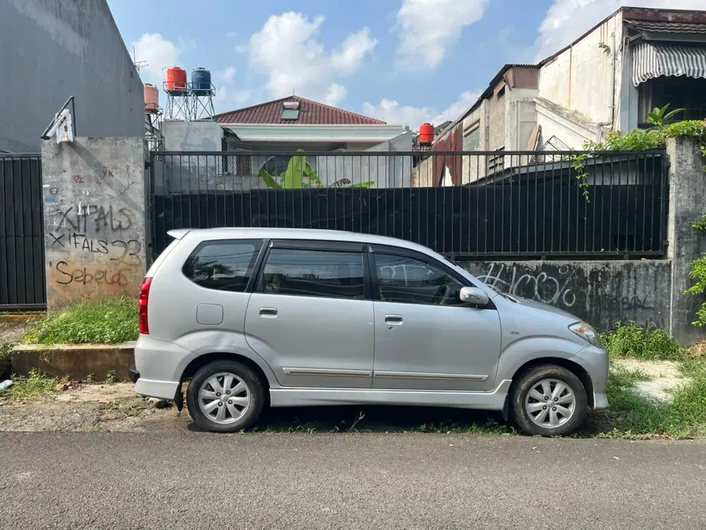 Toyota Avanza 2011 Bensin