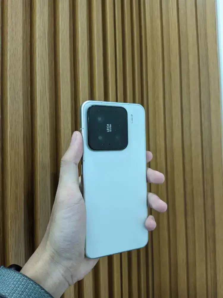 XIAOMI 15 12/256 GREEN, GARANSI ON SAMPAI APRIL