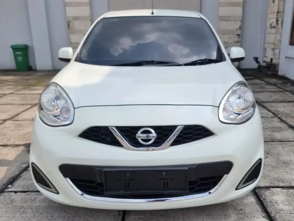 NISSAN MARCH 1.2 XS AT 2017 - KM 40RB, TGN 1 DR BARU, ANTIK GRESS !!!