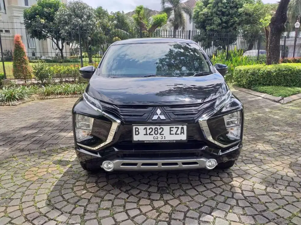 XPANDER EXCEED AT 2021 HITAM