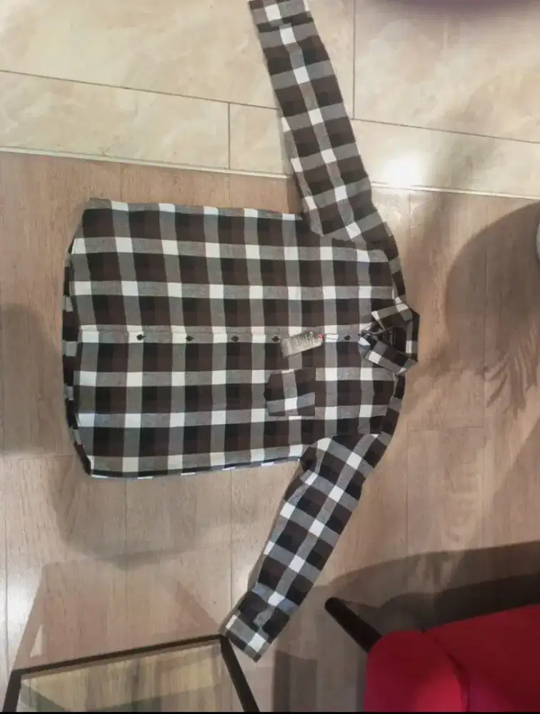 Di jual borongan aja jaket baju dan sepatu