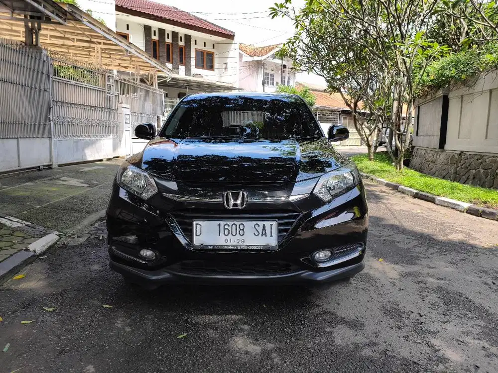 Honda HRV s matic 2017 hitam Low km