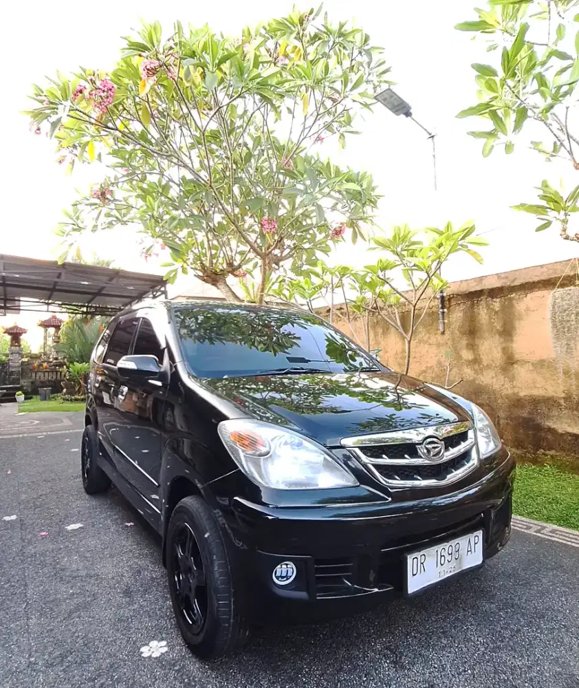 Buc Xenia Li manual th 2011