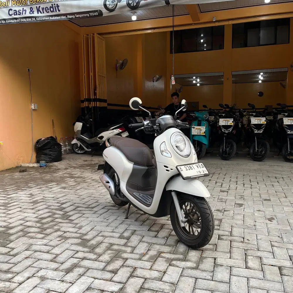 HONDA SCOOPY PRESTIGE 2024