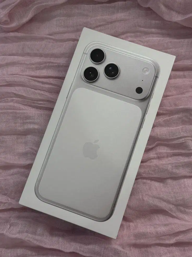 DIJUAL IPHONE 17PM 256GB silver