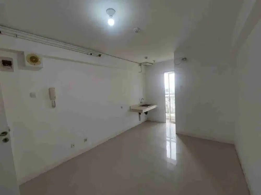Unit sewa lantai rendah type 2BR kosongan apartemen Bassura City tower Dahlia