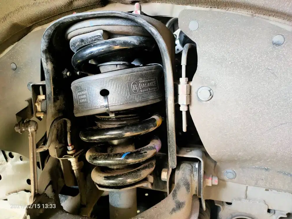 ANTI JEDUG Mobil di Jalan Berlubang, Pasang Balance Spring Buffer