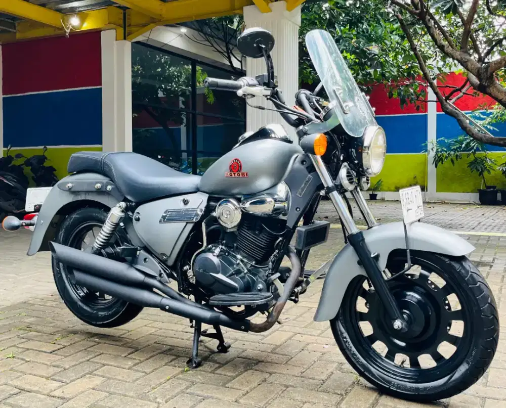 Benelli motobi 200 efi