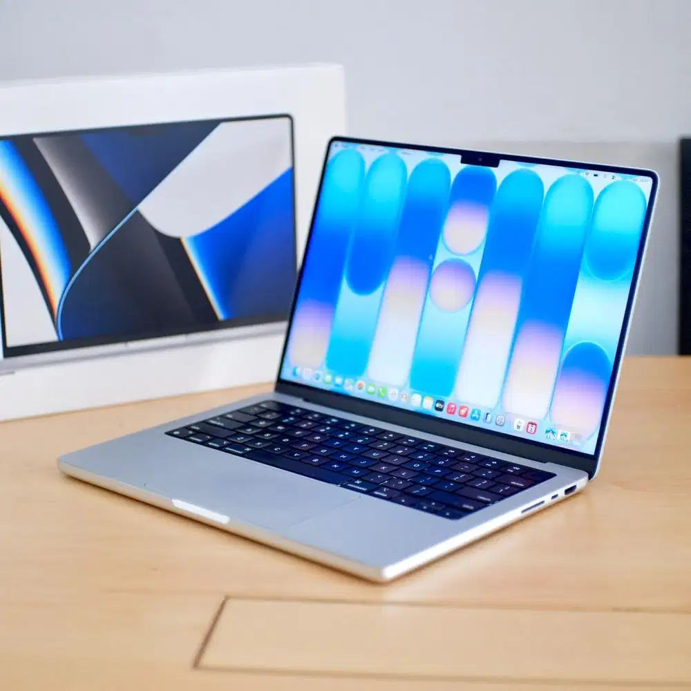 MacBook M1 Pro 14 Fullset