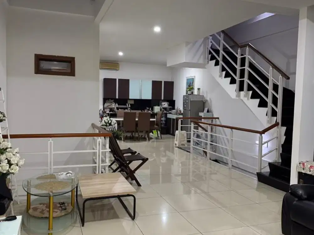 DIJUAL RUMAH DI ISTANA REGENCY BANDUNG D'BOTANICA, TOL PASTEUR, UNIV MARNAT,