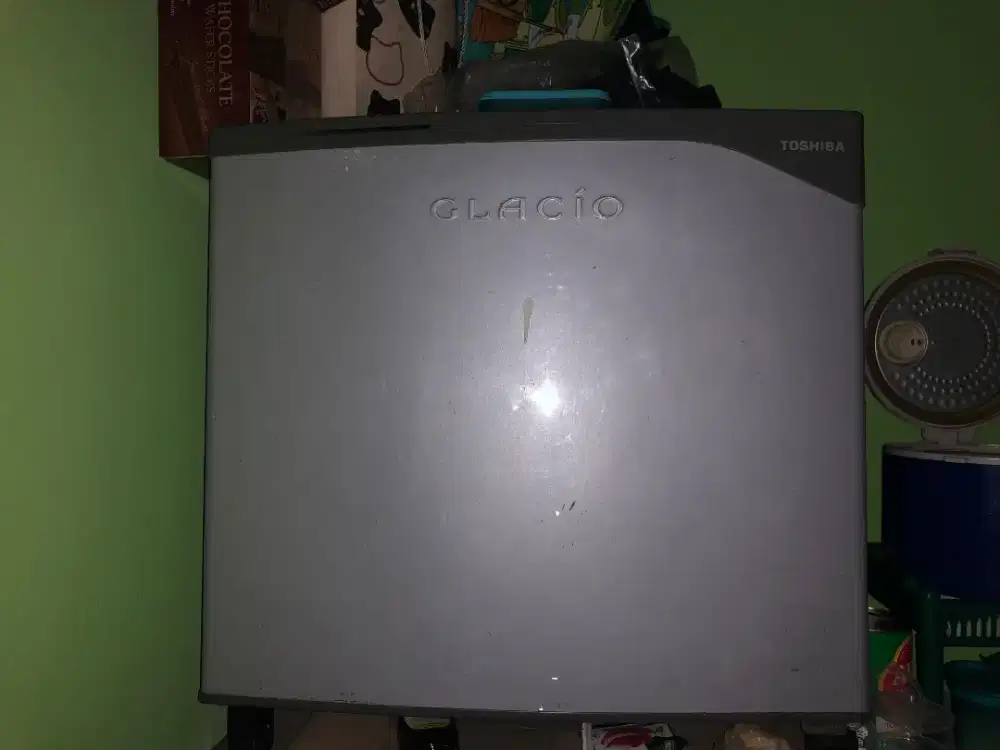 KULKAS MINI MERK TOSHIBA