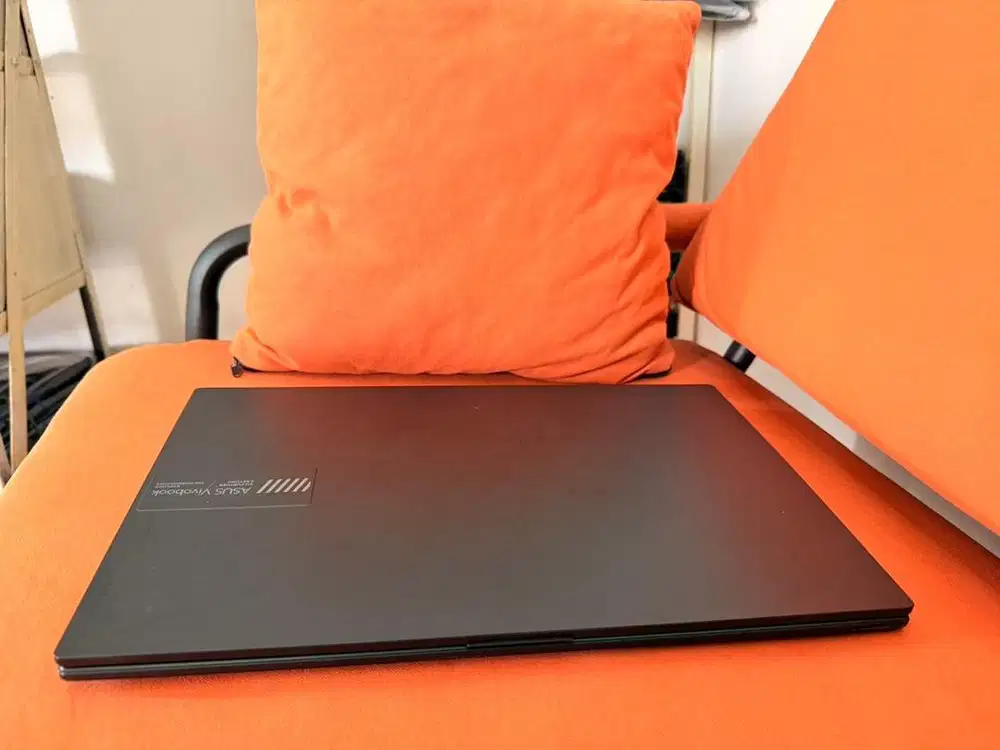 Laptop Desain Asus Go 15 Ryzen 5 - 7520U