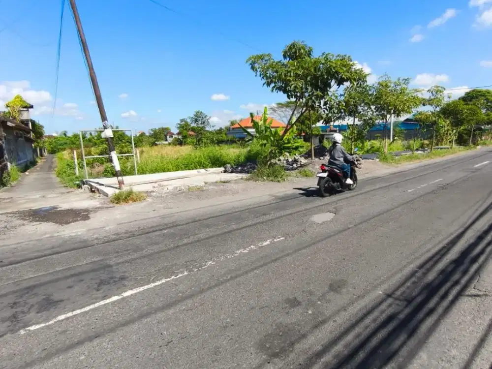 Dikontrakan Tanah Sangat Strategis  Lokasi Di  Pinggir Jalan Utama Waribang Denpasar Bali. Dekat Ke By Pass Sanur, Dermaga Sanur, Pantai Padanggalak.