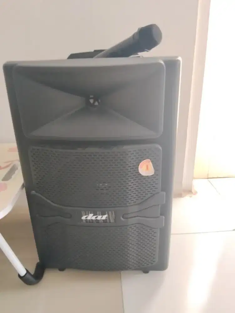 Speaker Besar 12 inch Equalizer Radio 1 Mic Wireless Blutut