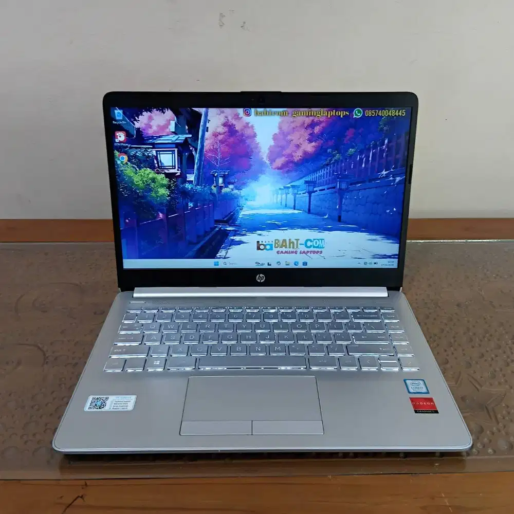 HP 14s CORE i7-8565U Radeon 530 2GB RAM 8GB SSD512GB Mulus