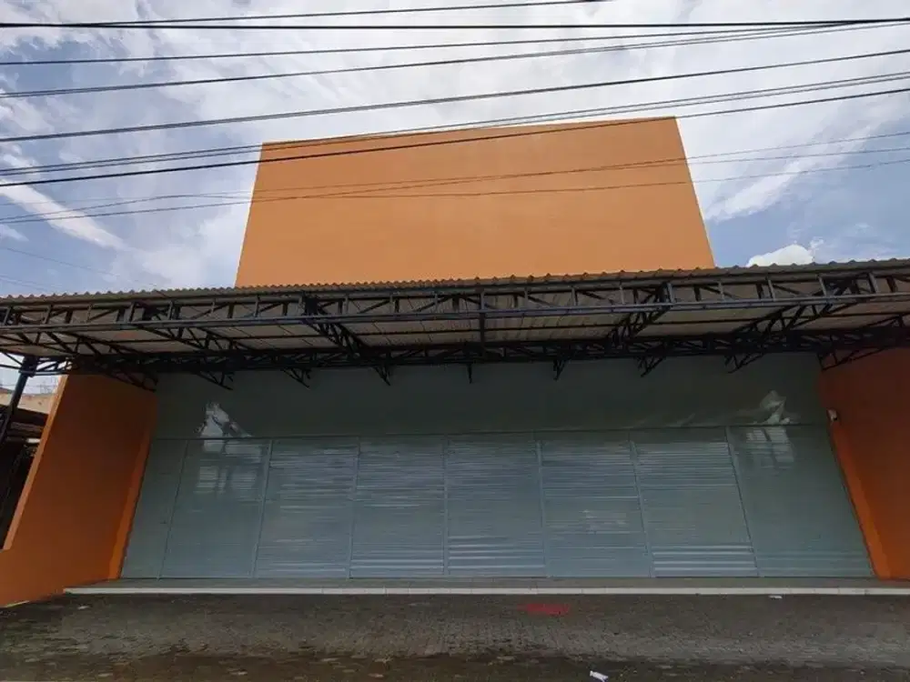 Ruang Usaha Lokasi Strategis di Jalan Raya Magelang - Semarang , Secang - Kota Magelang