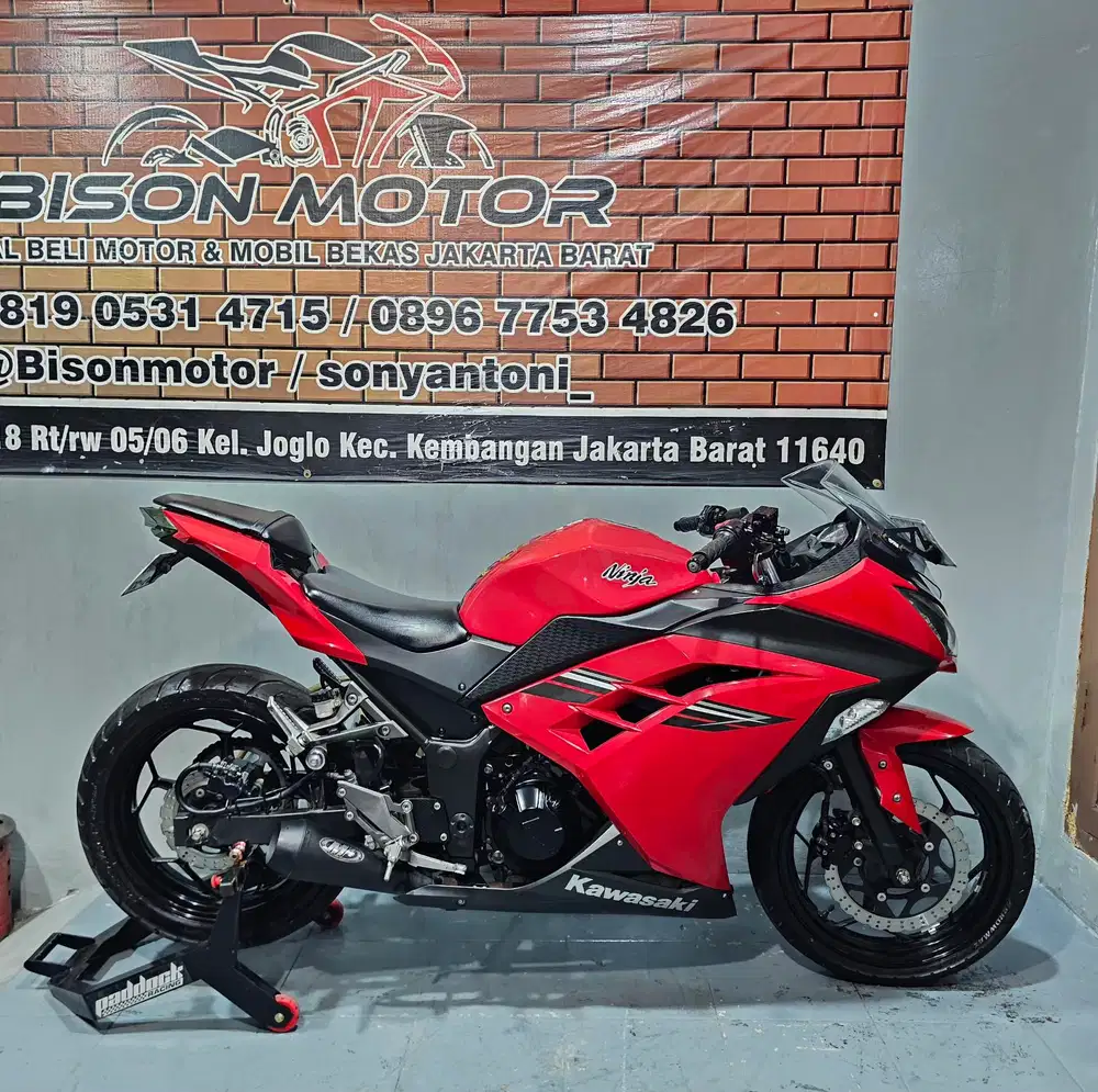 MEWAH ! KAWASAKI NINJA 250 FI 2 SYLINDER NON ABS TAHUN 2017 MERAH